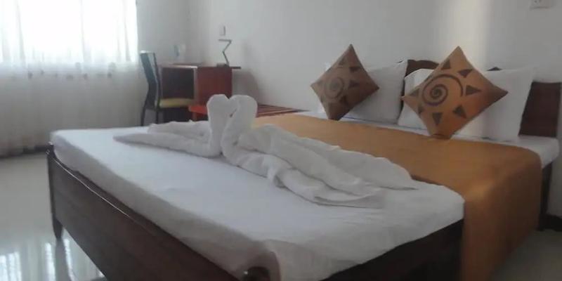 room_c8fef06b-caca-4297-8356-a48c32f5a38f.jpg