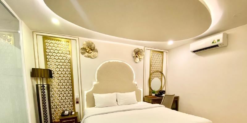 room_ee17995c-a601-476e-a587-2ccc2d751ef7.jpg