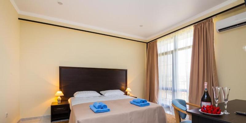 room_c835fc83-e971-4e25-88a1-0dbd318f1f0c.jpg