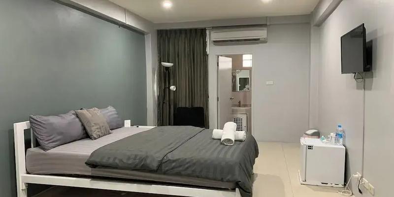 room_e18a0682-c3f8-4fbb-a64e-a7afa203d9b3.jpg