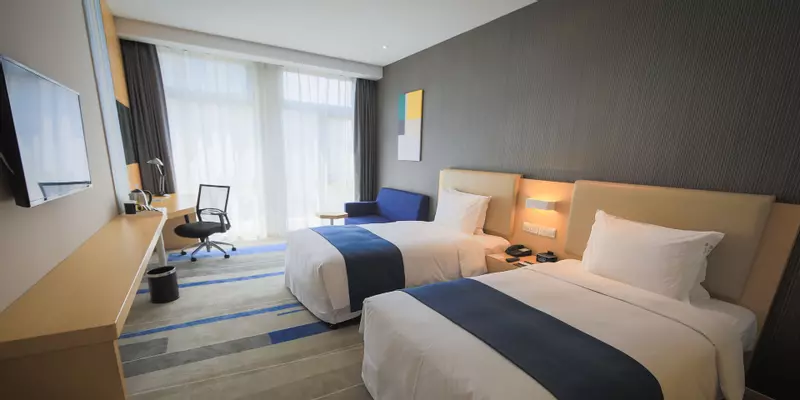 room_e40a4e6c-d31d-4723-88ac-298398435679.jpg