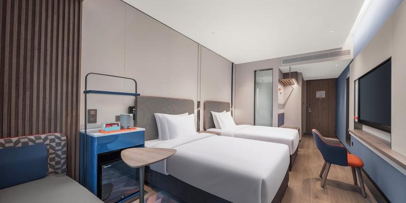 room_1a9ab801-0211-4691-8f6c-b1e837ae73cc.jpg