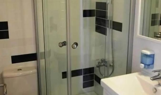 room_9a2e8a1b-7630-44c8-98f9-13a2cd66de8e.jpg