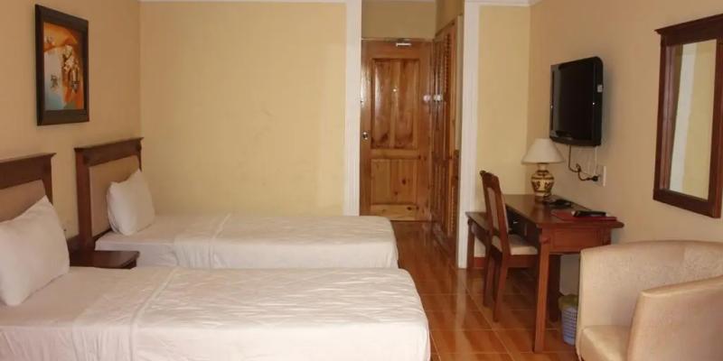 room_0d4eabf8-f0aa-4c5f-ba79-50db5437dfbf.jpg