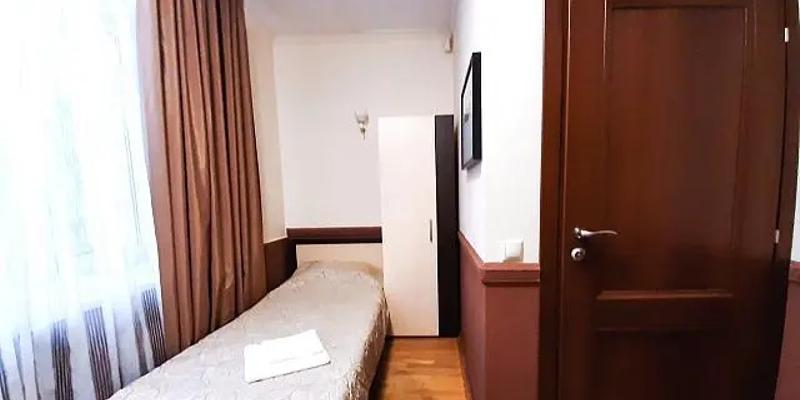 room_012be7ca-6010-42d2-a5a1-8fb508141a69.jpg