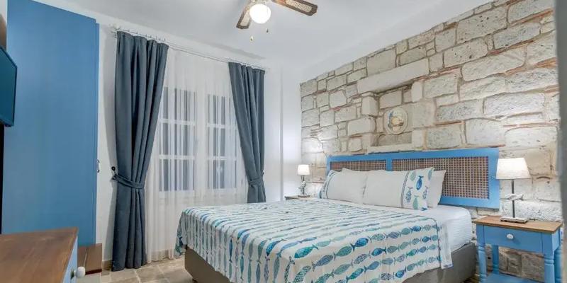 room_345e3c88-c0af-4e8b-a23b-5a7ef8a8b0bd.jpg