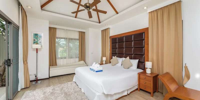 room_90eb8507-c1dc-4ee4-bf83-7e405e701655.jpg