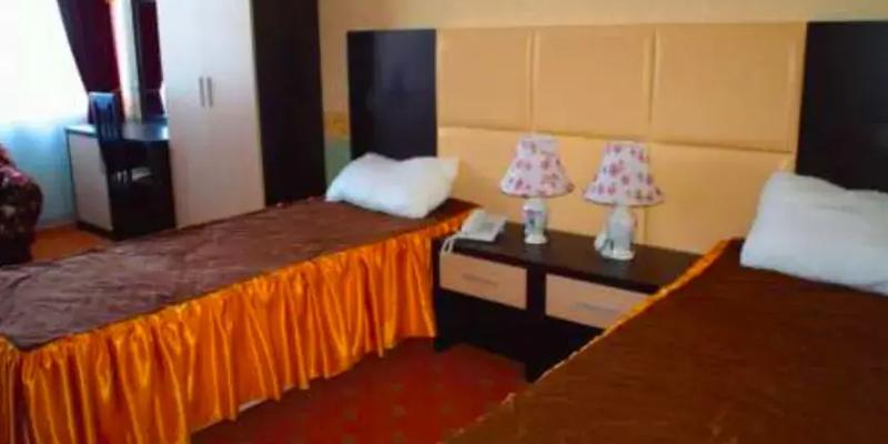 room_891b1ebb-24d8-4fb2-9014-4b4d0c64e78a.jpg