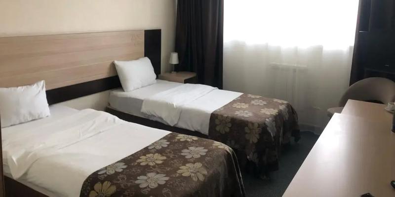 room_3047c34a-a479-47ca-9d6c-d66ca5546489.jpg