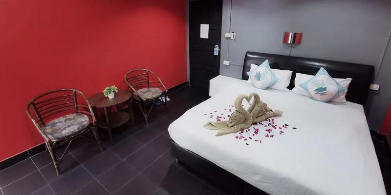 room_c518ffe5-a1b0-4ac9-8401-816342ae5ede.jpg