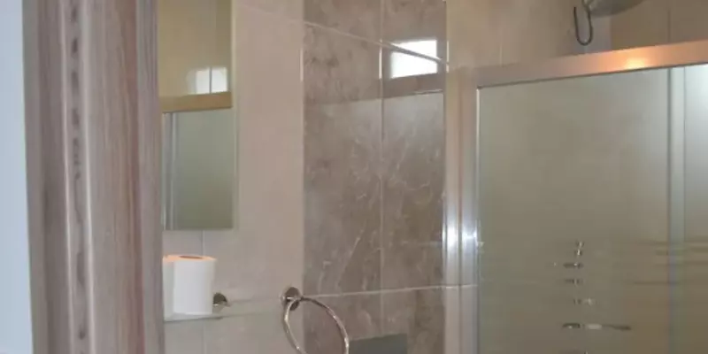 room_3a99f1b3-b49c-48f0-b57b-58034c978ed4.jpg