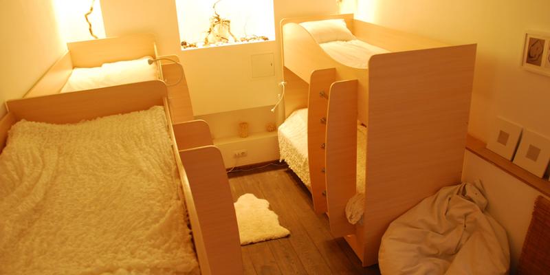 room_e94e29a5-7ca0-4c21-9e02-2674d9a6d1a2.jpg