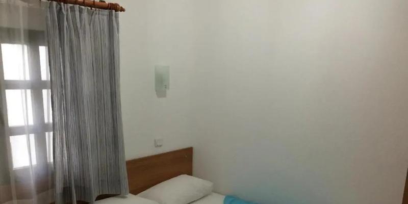 room_15956e60-a638-43f2-a3fe-b66cd3f14aec.jpg