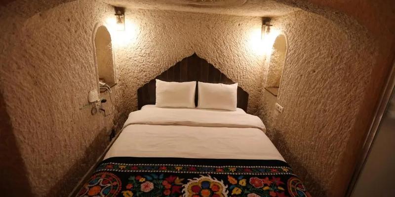 room_85503fe5-eeca-4582-8467-4bdf4f8481a9.jpg
