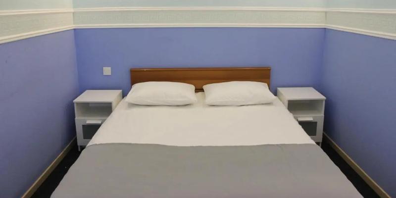 room_1ae8a5d3-af4f-47c1-a2ff-a8b3fde81c22.jpg