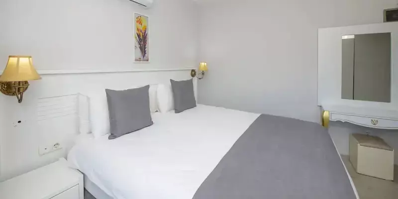 room_3de1e37e-d651-4239-b0f0-06d174a708d7.jpg