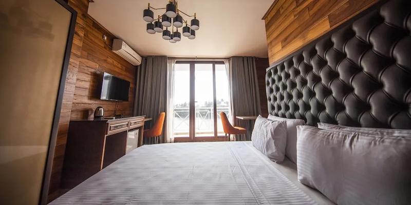 room_00eff35f-cdab-407e-bed9-e30aa9ece63c.jpg