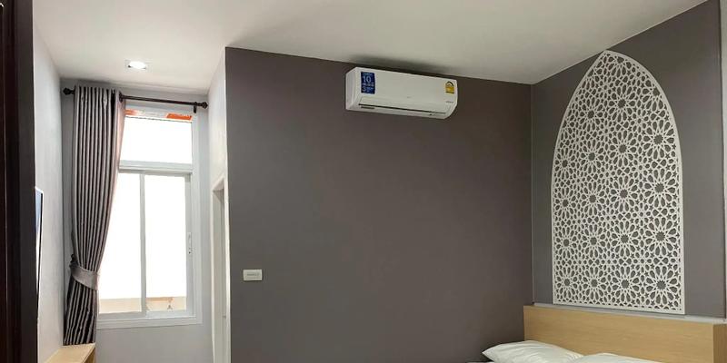 room_8e68fb9c-e252-44f9-8a51-c0a1430f2ec2.jpg