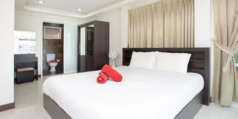 room_246ad4a1-6fc2-415f-acfe-5807a72ea80e.jpg