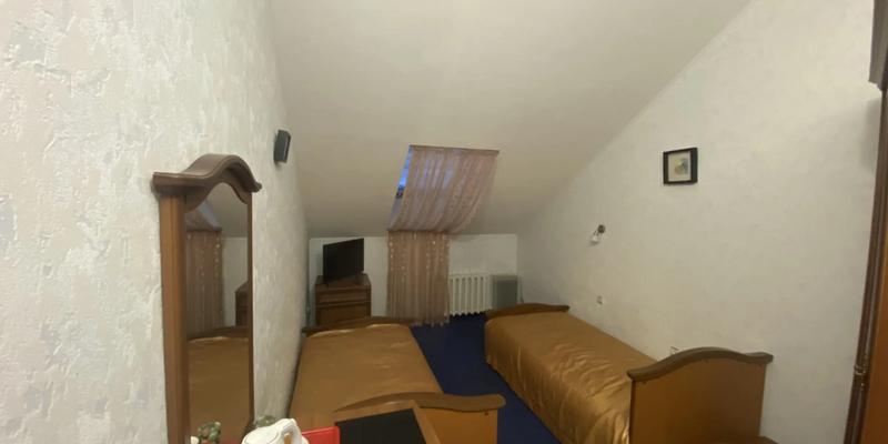 room_fca1afeb-ab6b-415a-8bca-66fee3a2516c.jpg