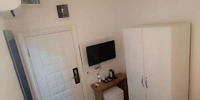 room_1aaf149e-cd82-42fd-9741-eff91a2f3a55.jpg