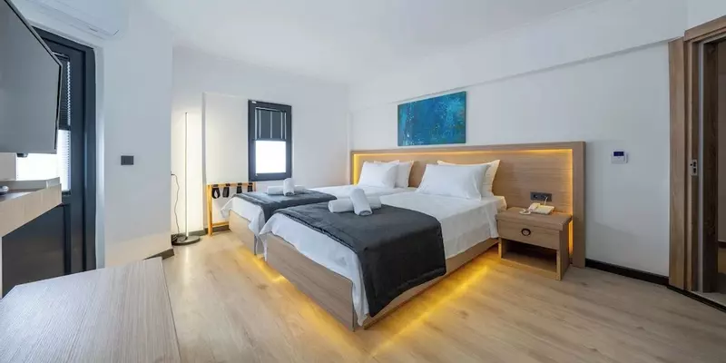 room_b8c2bb50-49f3-4335-9752-8366e8eae562.jpg