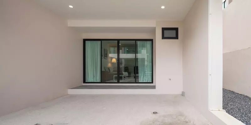 room_0f005fc9-3afd-40a6-a7b3-cdc4b7ced668.jpg
