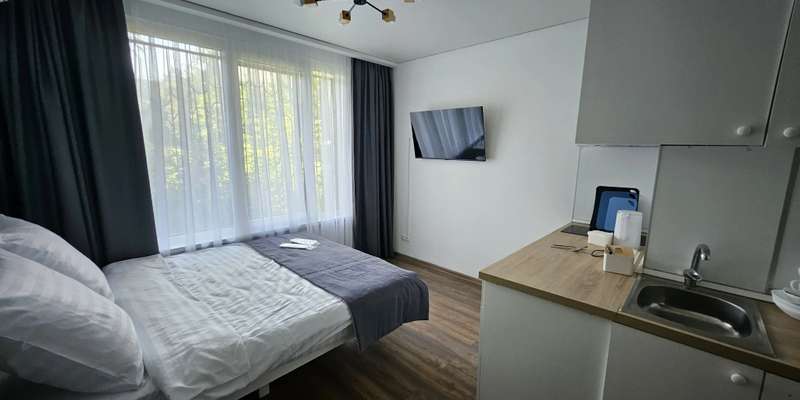 room_093ea3e5-8be5-4e75-a240-e05b68458aaa.jpg
