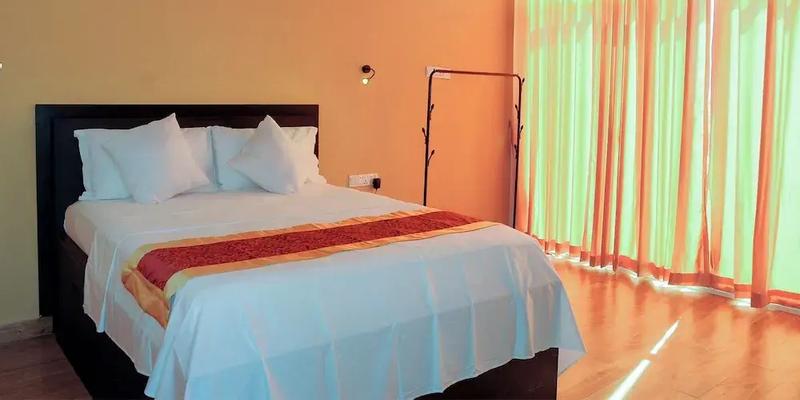 room_0ebf2eea-5e8e-45b6-b9e0-069fc032da63.jpg