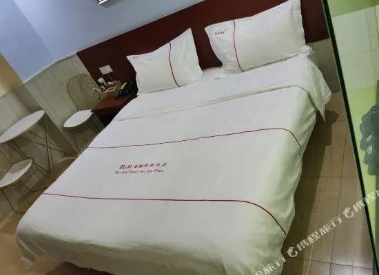room_2ed51b5f-e7e2-43ef-9f37-65a8d95b65cc.jpg
