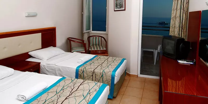 room_dd8185fb-0325-4907-9dab-8b7d14df84c6