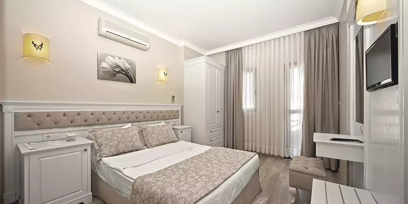 room_a32429c9-bd65-44e9-a835-47984335076d