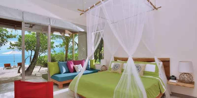 room_89add1ba-7647-480d-93b8-63ae09f00596