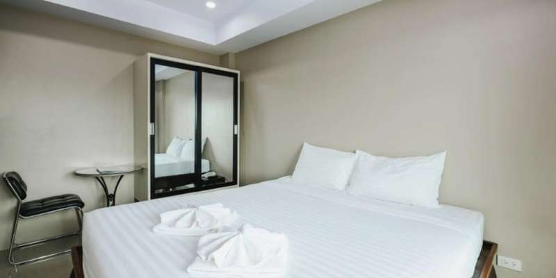room_e1015653-055e-4f38-a5c4-777b6e31fa7f.jpg