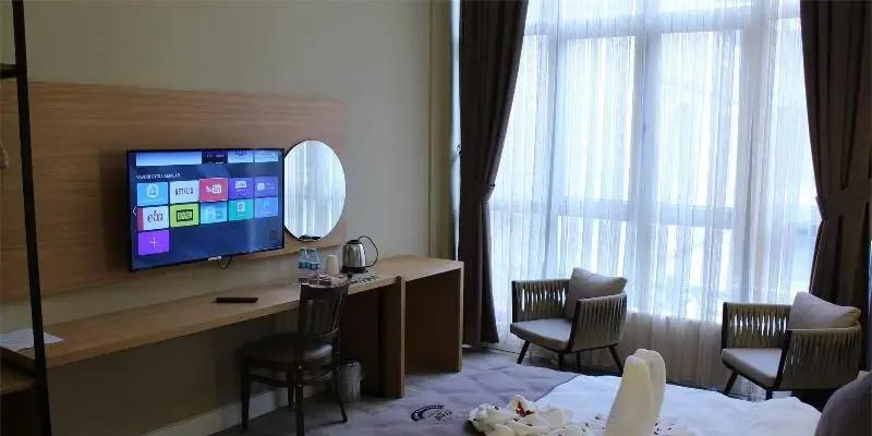 room_1c3d53d2-1006-475c-ac87-81ae0015f5d2.jpg