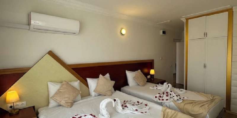 room_6ee94ec2-39e7-410d-9e47-89387c1ff7f7.jpg
