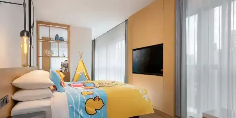 room_36d437cc-d313-42a4-8cfd-e03eccbf0ddf.jpg