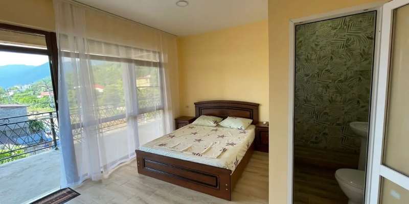 room_1ffa84a9-aa4d-40b3-9327-374ca30bba59.jpg