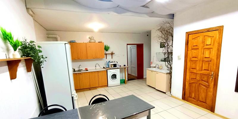 room_a2c80701-7b31-485b-a579-540c01de5d9c.jpg