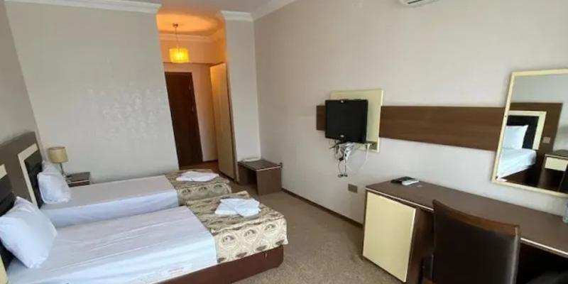 room_3c7ad8ed-e747-4d28-b833-e2b938fb0962.jpg