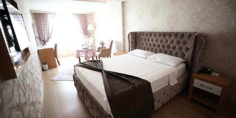 room_b1eeb771-00e9-496b-a5b4-cc5f27daff82.jpg