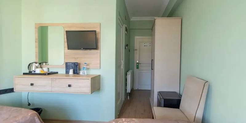 room_a6381267-e467-45b0-8c1a-45e31594afd4.jpg