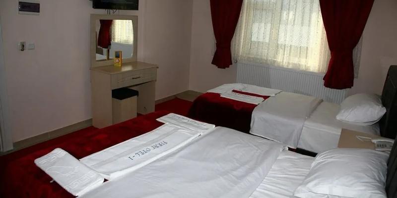 room_ef9c2cd3-d05c-4abe-bc84-3fd7d74fee39.jpg