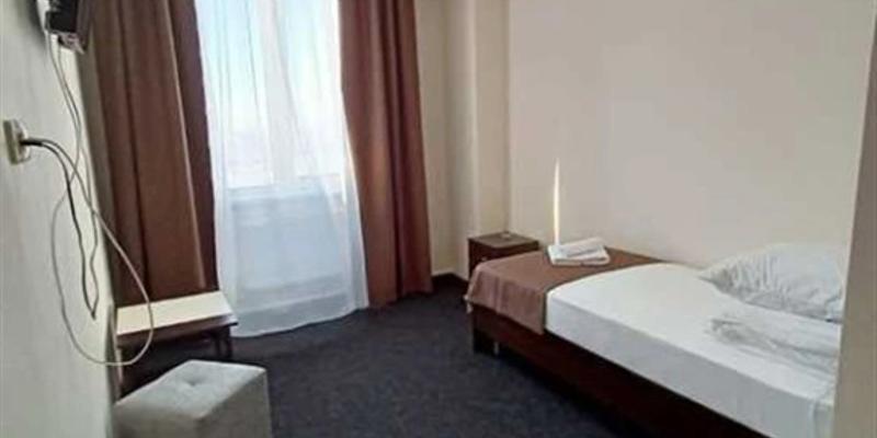 room_8a92fadd-b923-4ce6-84d2-bc85a3aadd38.jpg