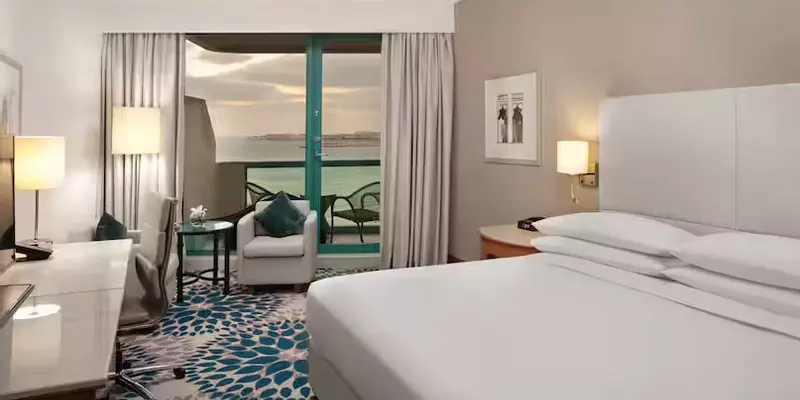 room_c9090196-e02b-4f9f-9ad6-2108d33a6c06