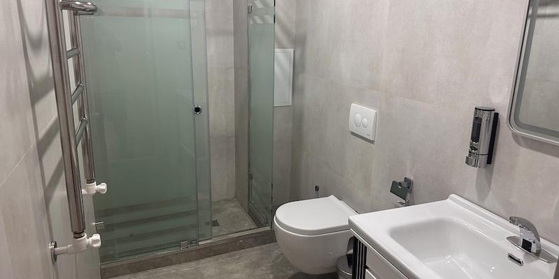 room_a3d8c7d4-2b27-4d8e-b0fb-313b38b0382b.jpg