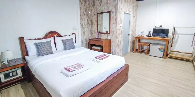 room_83ff3191-ddd7-472b-8008-8bdd2fc0be3c.jpg