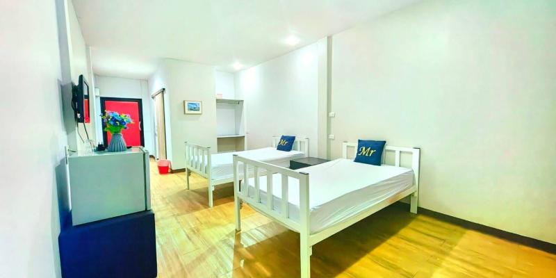 room_d763e1a6-bf40-4bbc-8894-7c6bc2c8eb45.jpg