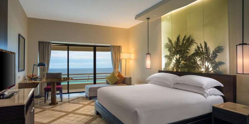 room_ee771fcb-22b5-4dac-8098-66ee9932b9a2