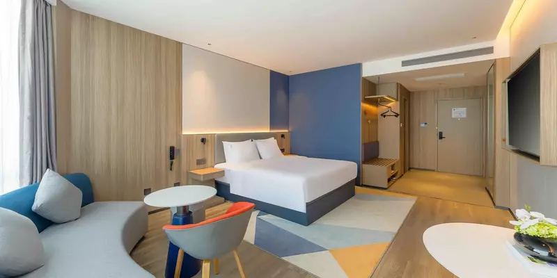 room_c4d3e3d2-d680-4b0b-957f-69a2e0eaeae7.jpg